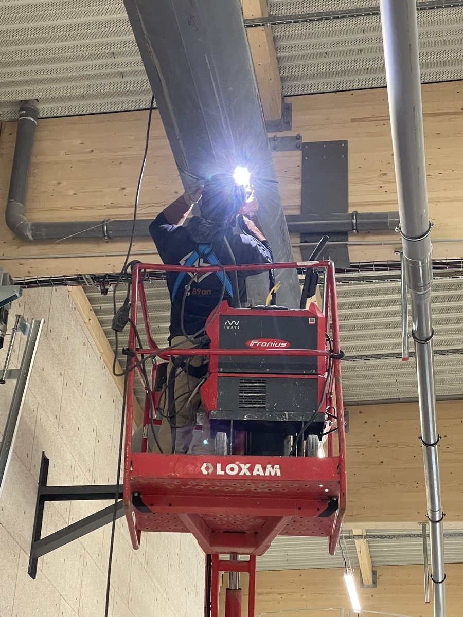 Installation de tuyauterie en acier DN 500 à Rennes – 89 Art, Soudure TIG et accès difficile